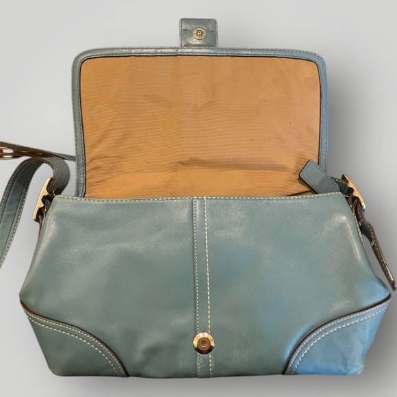 Coach Hamptons Leather Flap Crossbody Bag F11196 Blue Buckle Vintage Y2K - Picture 13 of 16